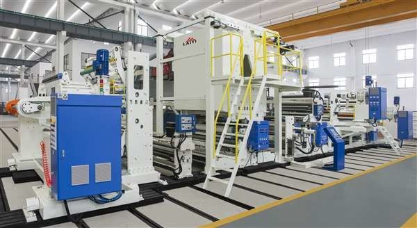 1200/1400/1700/2200/2500 मिमी चौड़ाई के साथ रंग पैकेजिंग फिल्म Laminating मशीन