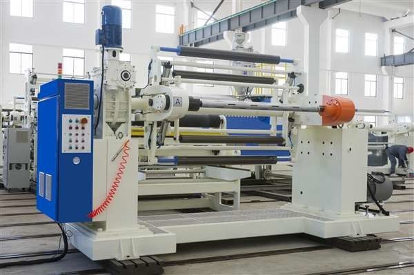 1200/1400/1700/2200/2500 मिमी चौड़ाई के साथ रंग पैकेजिंग फिल्म Laminating मशीन